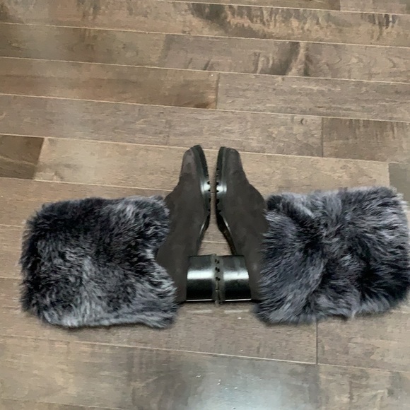 STUART WEITZMAN Blizzard Fur Shearling Cuff Gray - Picture 11 of 14